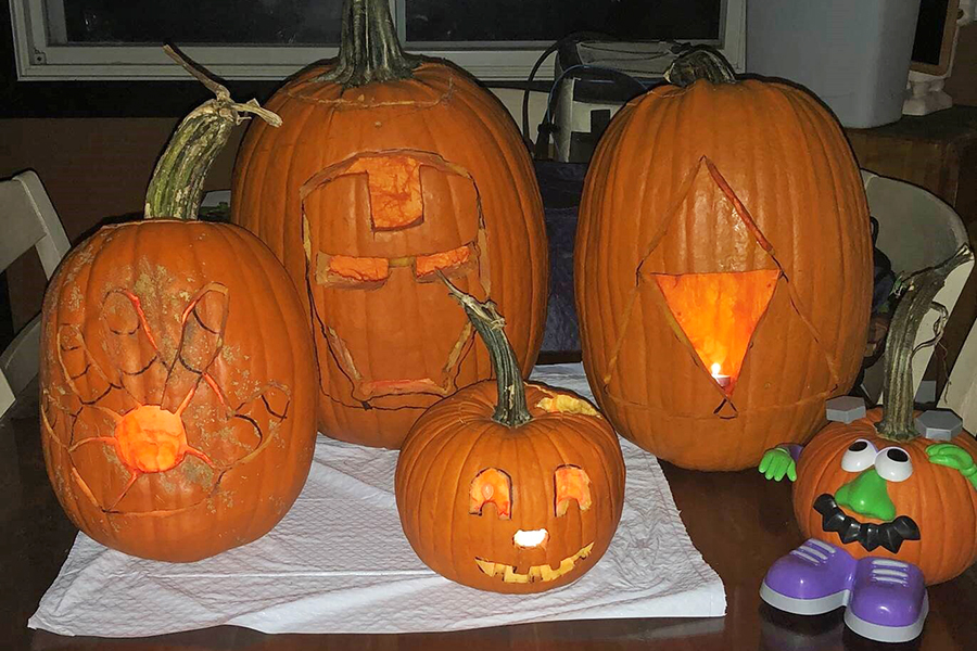 Leslie's family submitted pumpkins in Chicago
