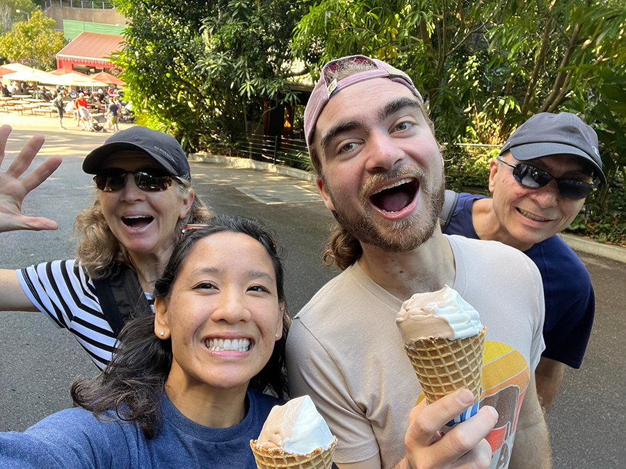 4 DMCers enjoying ice cream at the San Diego Zoo