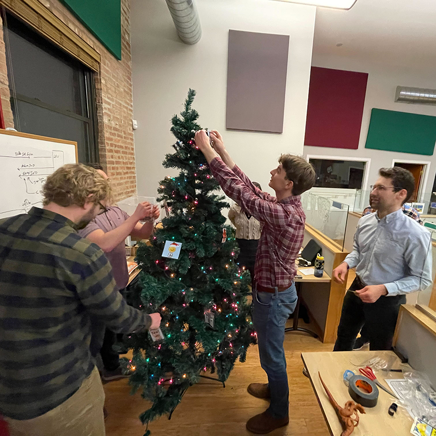 Decorating the Christmas Tree with LabVIEW Ornaments