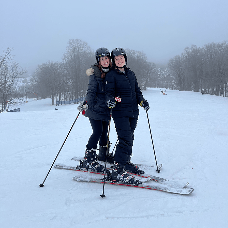 Chicago DMCers Posing on the Slopes