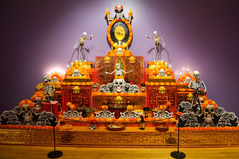 Alter at the National Museum of Mexican Art