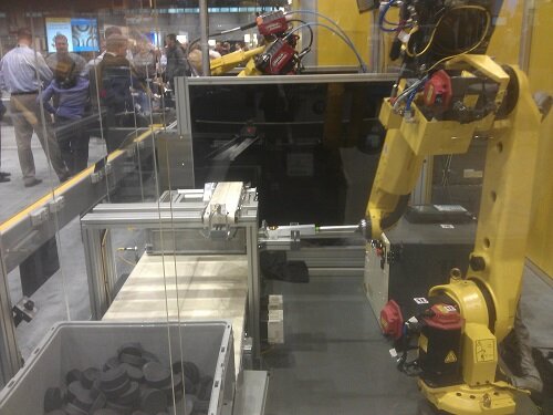 Bin picking robot by Fanuc