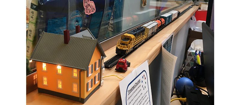 DMC Chicago FedEx Day April 2017 Model Train setup by Gina Zak.