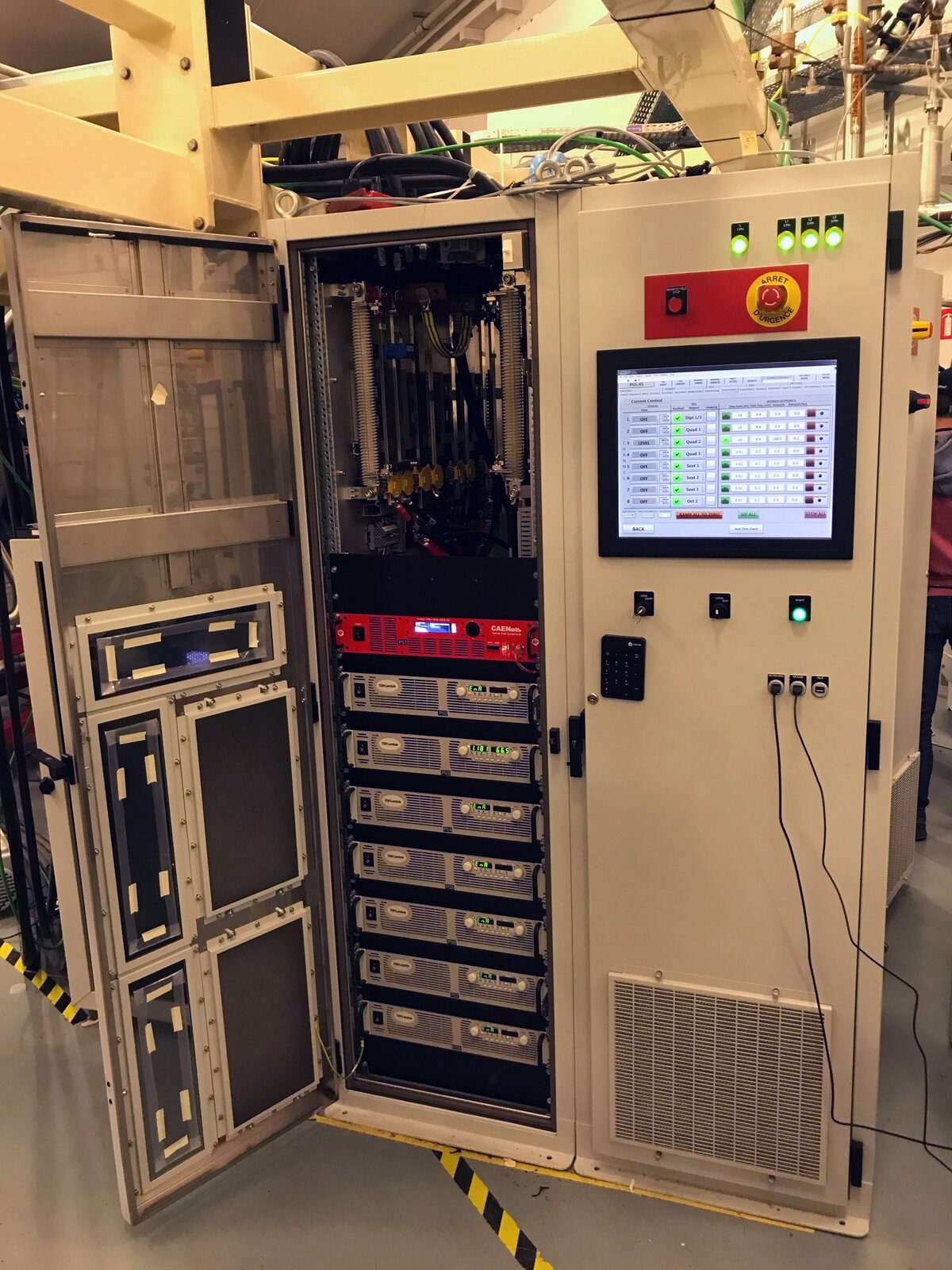 DMC's LabVIEW solution for AML's superconducting magnet