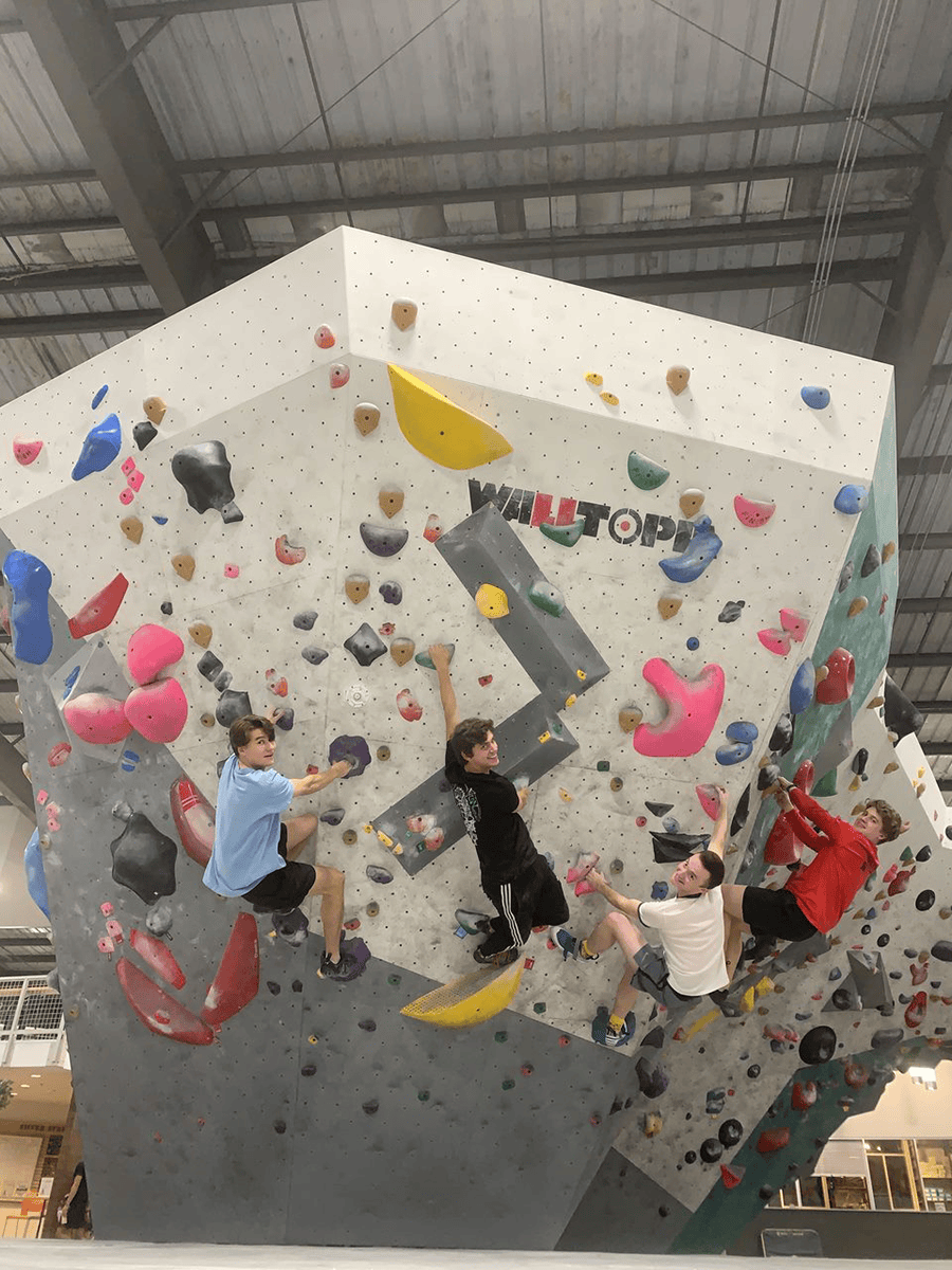 DMC Indoor Rock Climbing 2022