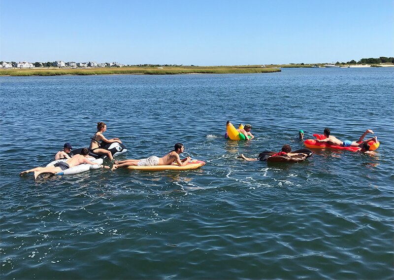 floats in water