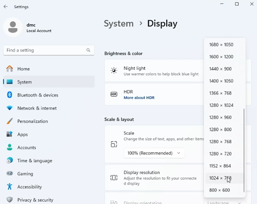 A computer menu showing Windows Display Settings