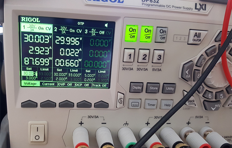 Rigol DP832 Power Supply supplying 87.7 Watts